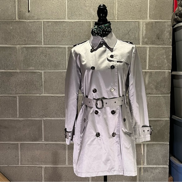 Kenar lightweight trench coat. - Picture 3 of 15